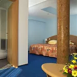 Ambient 4*