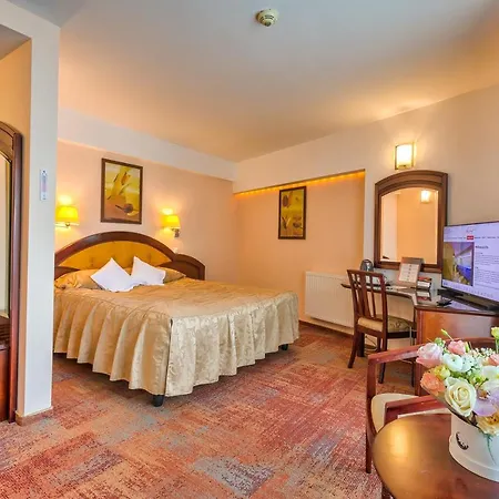 Hotel Ambient 4*