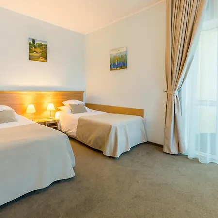 Ambient 4*