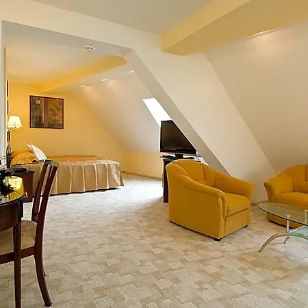 Hotel Ambient 4*