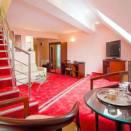 Hotel Ambient 4*